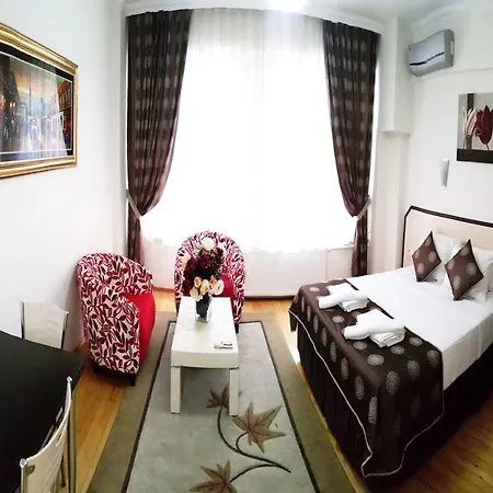 Myra Apartment *